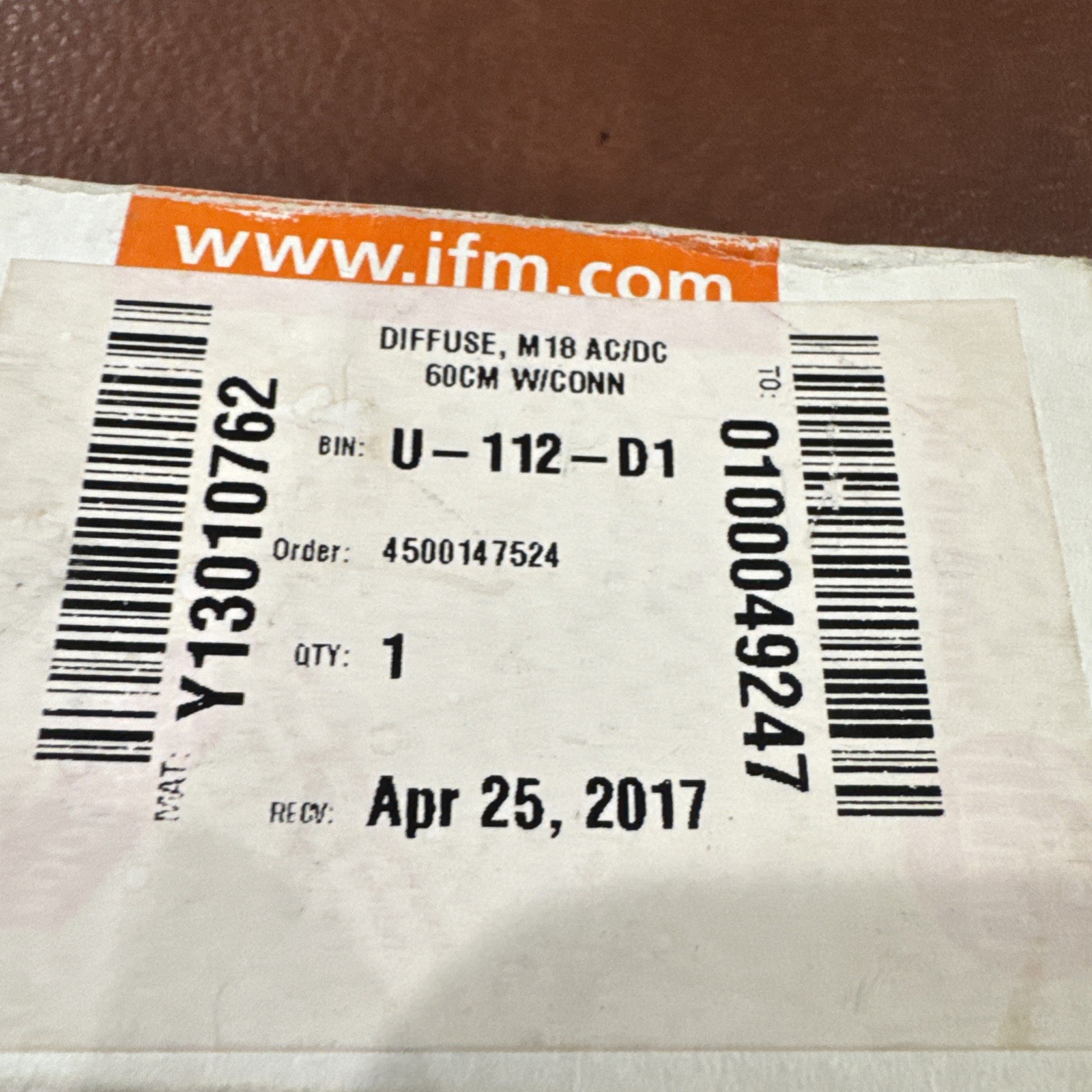 NEW EFECTOR IFM 0GT-HB0A/LS DIFFUSE REFLECTION SENSOR 20-250V AC/DC 0G0035