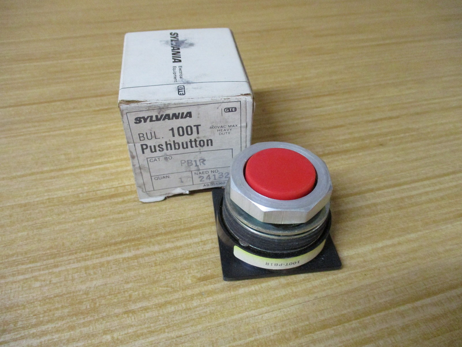 Sylvania 100T-PB1R Joslyn Clark Push Button 100TPB1R