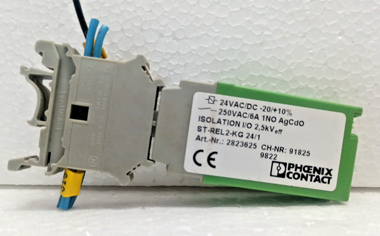 Phoenix Contact ST-REL2-KG 24/1 24 VAC/DC Art Nr : 2823625 Lot Of 3 Pcs