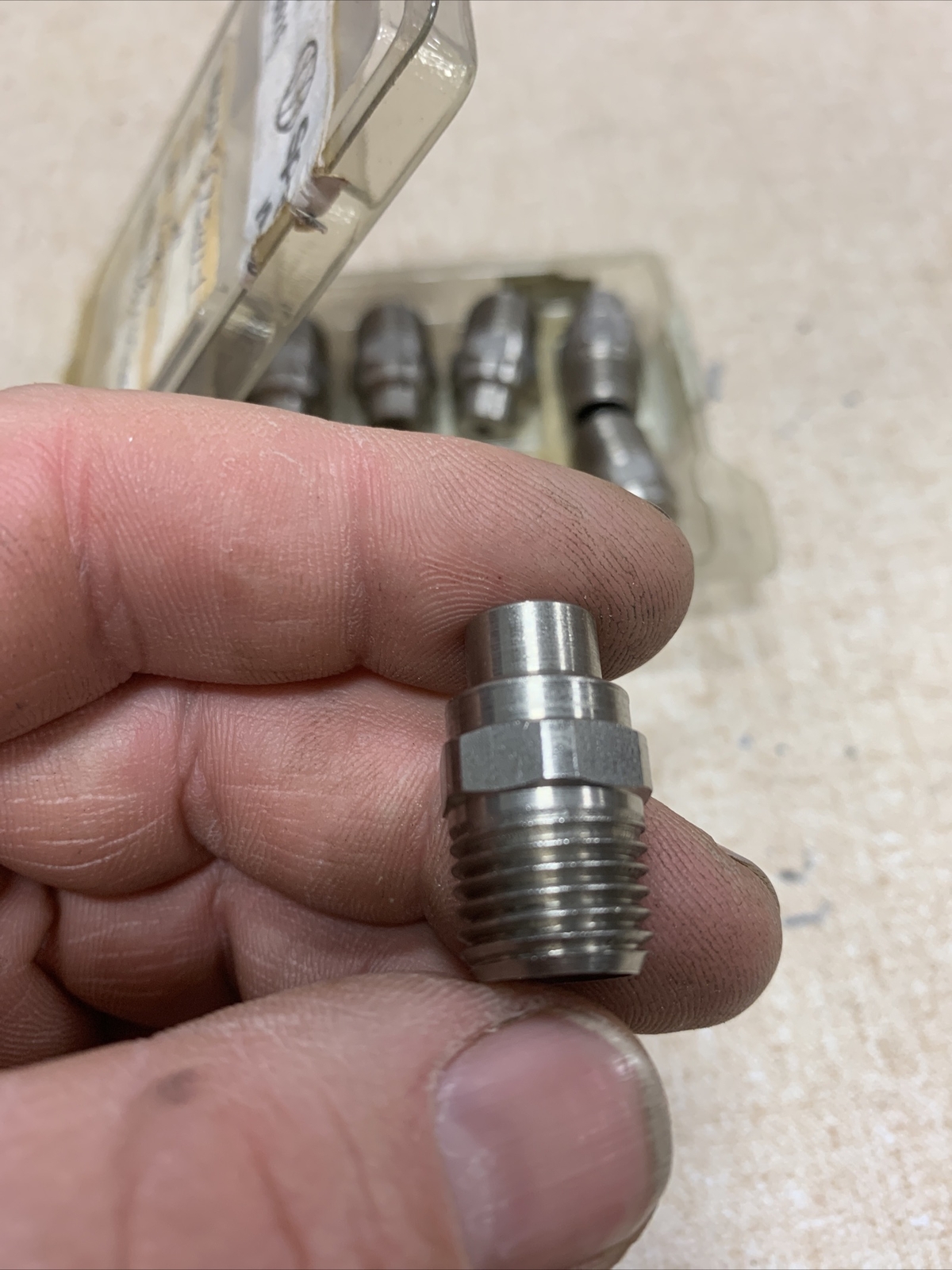 SPRAYING SYSTEMS CO. H1/4U-SS0015 – PACK OF 10 NEW