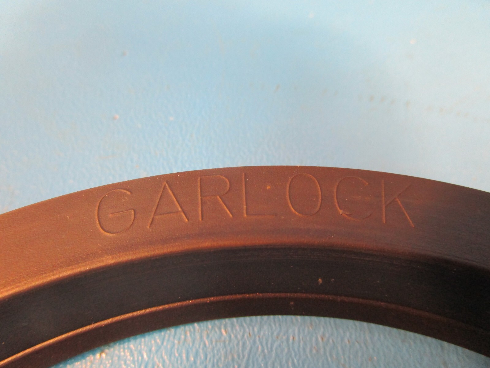 GARLOCK KLOZURE 25003-2873, Model 23 Oil Seal, Split 4.875″ ID, 6″ OD X 1/2″ WID