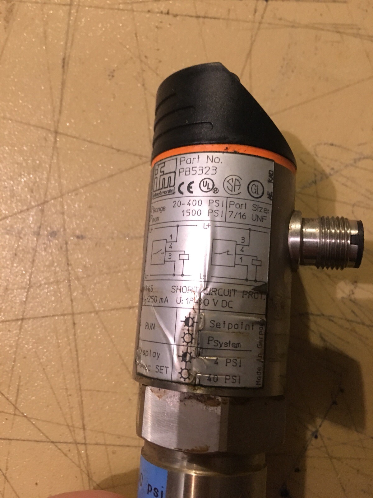 IFM PB5323 PRESSURE SENSOR 20-400psi 1500psi MAX