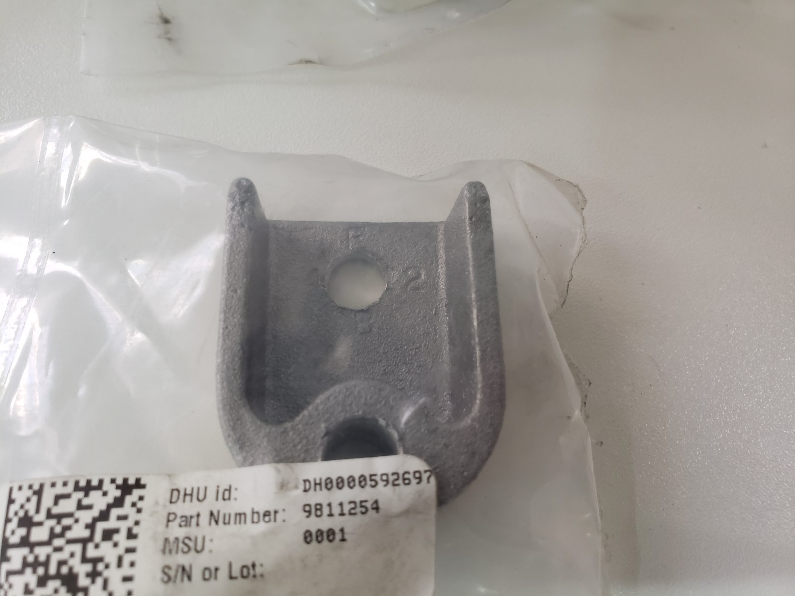 LOT of 15 – UNUSED – TKE ThyssenKrupp 9811254 Bracket