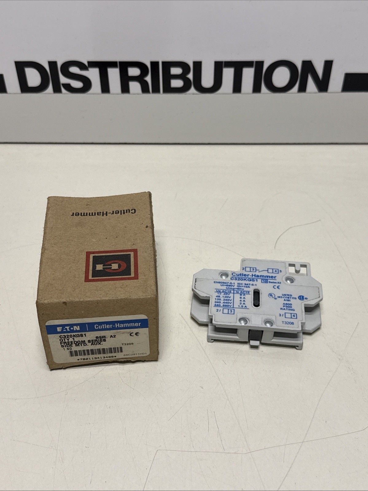 NEW OLD STOCK! EATON CUTLER-HAMMER AUXILIARY CONTACT C320KGS1