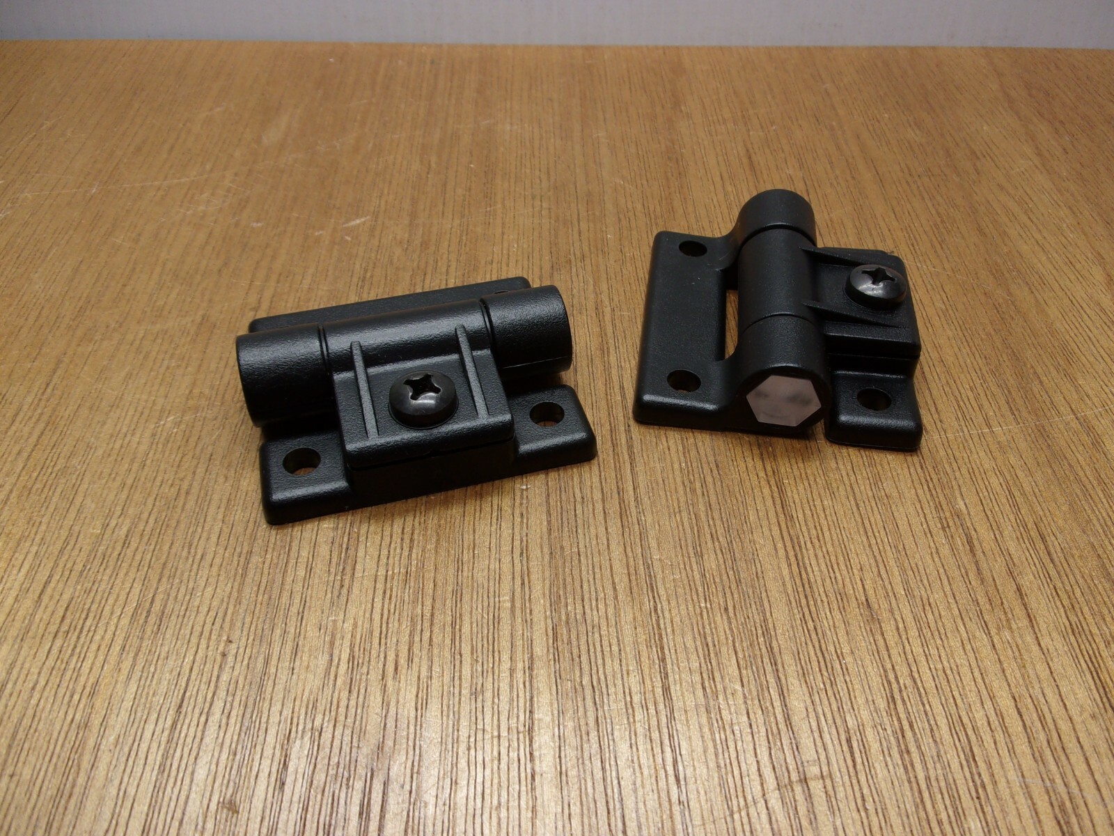X2 Genuine Southco Adjustable Torque 80/20 Hinge Position Control E6-10-501-20
