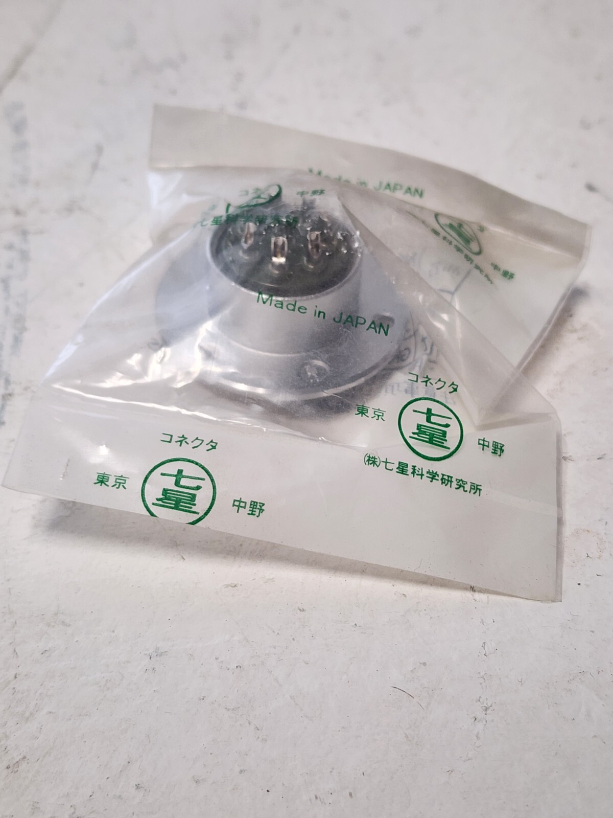 Nanaboshi NCS-258-R New 8 Pin Connector NCS258R