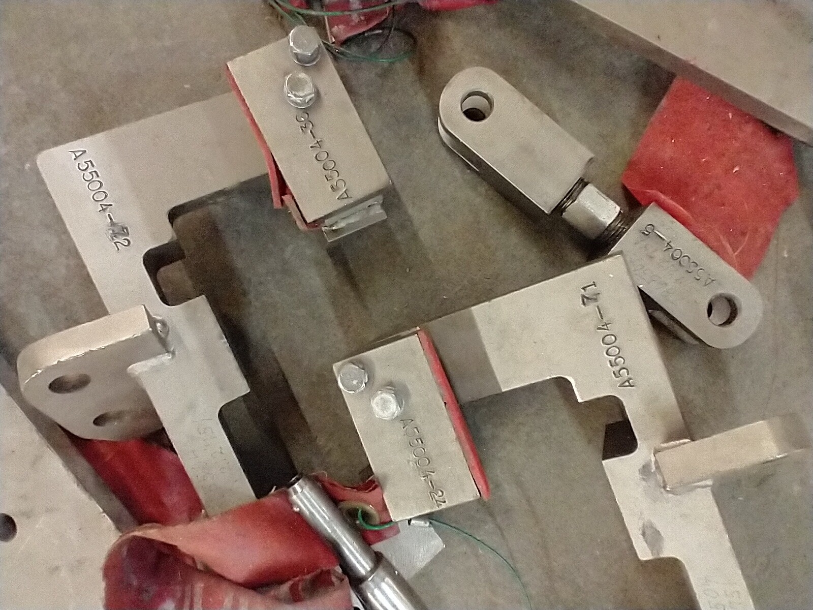 A55004-14 767 HORIZONTAL STABILIZER HINGE JACKING EQUIPMENT