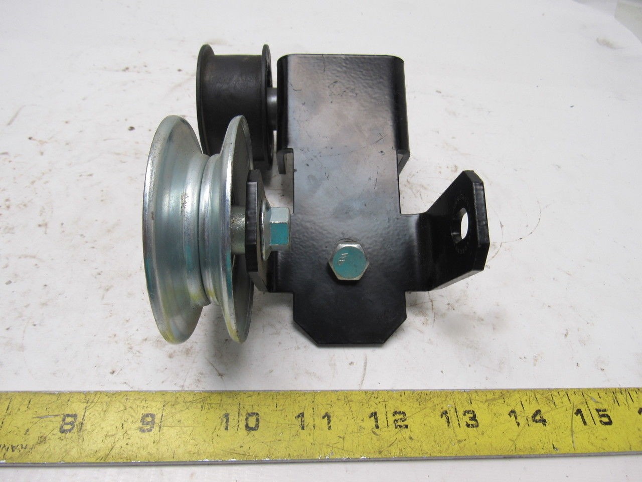 Dematic K041521AAA Power Twist V Belt Guide Roller Conveyor Drive Idler Ass’y