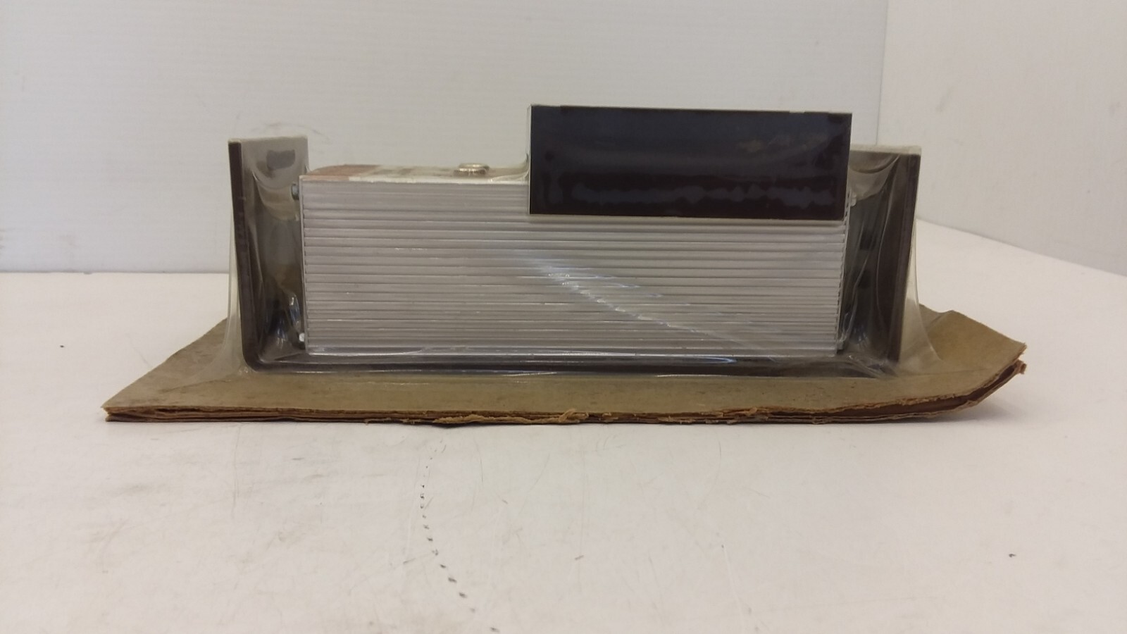 MOORE INDUSTRIES SCT/4-20MA/4-20MA-117AC SIGNAL CONVERTER 117AC 5W 50/60HZ NIB
