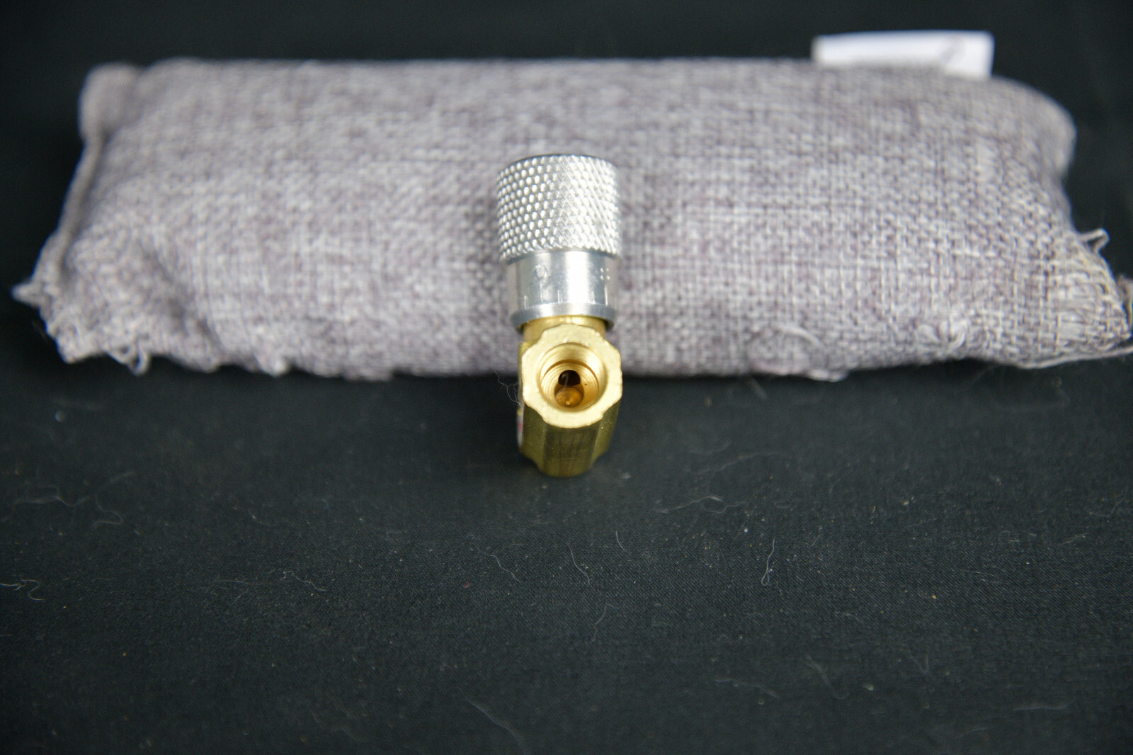 SCHRADER BELLOWS 338-1100 NEEDLE VALVE AIR FLOW CONTROL 1/4″