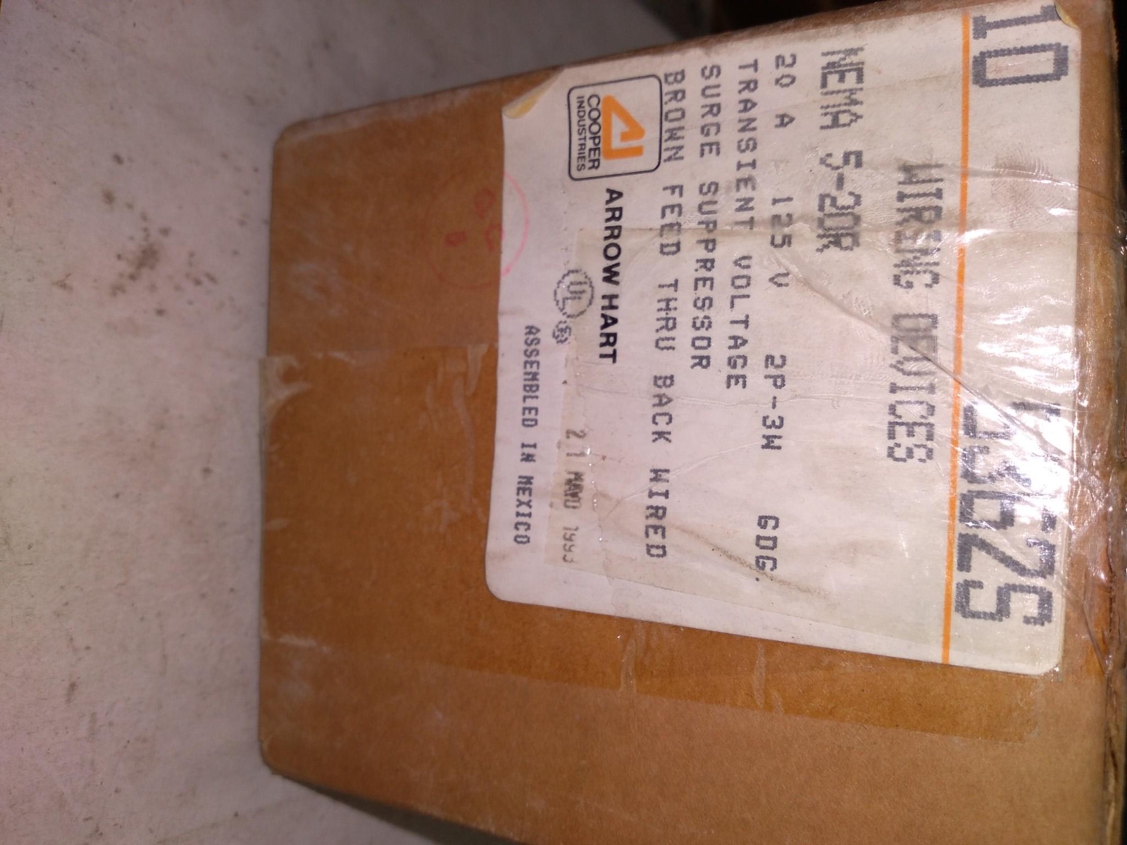 COOPER ARROW HART TVSS 5362S 20A 125V 2P 3W GDG BROWN WIRING DEVICES ‘5 IN BOX’