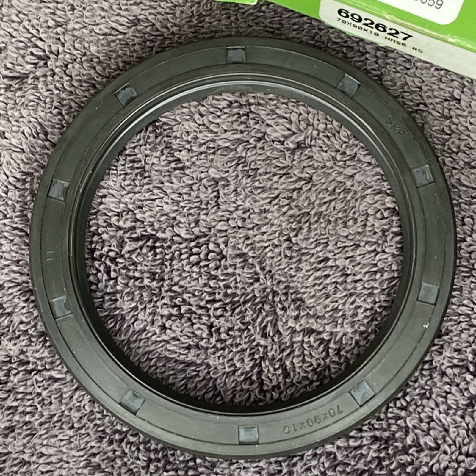 SKF 692627 Oil Seal 70X90X10 HMS5 RG New Old Stock New In Box