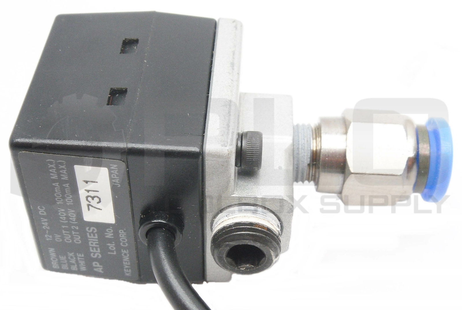 KEYENCE AP-23A DIGITAL POSITIVE PRESSURE SENSOR 12-24VDC
