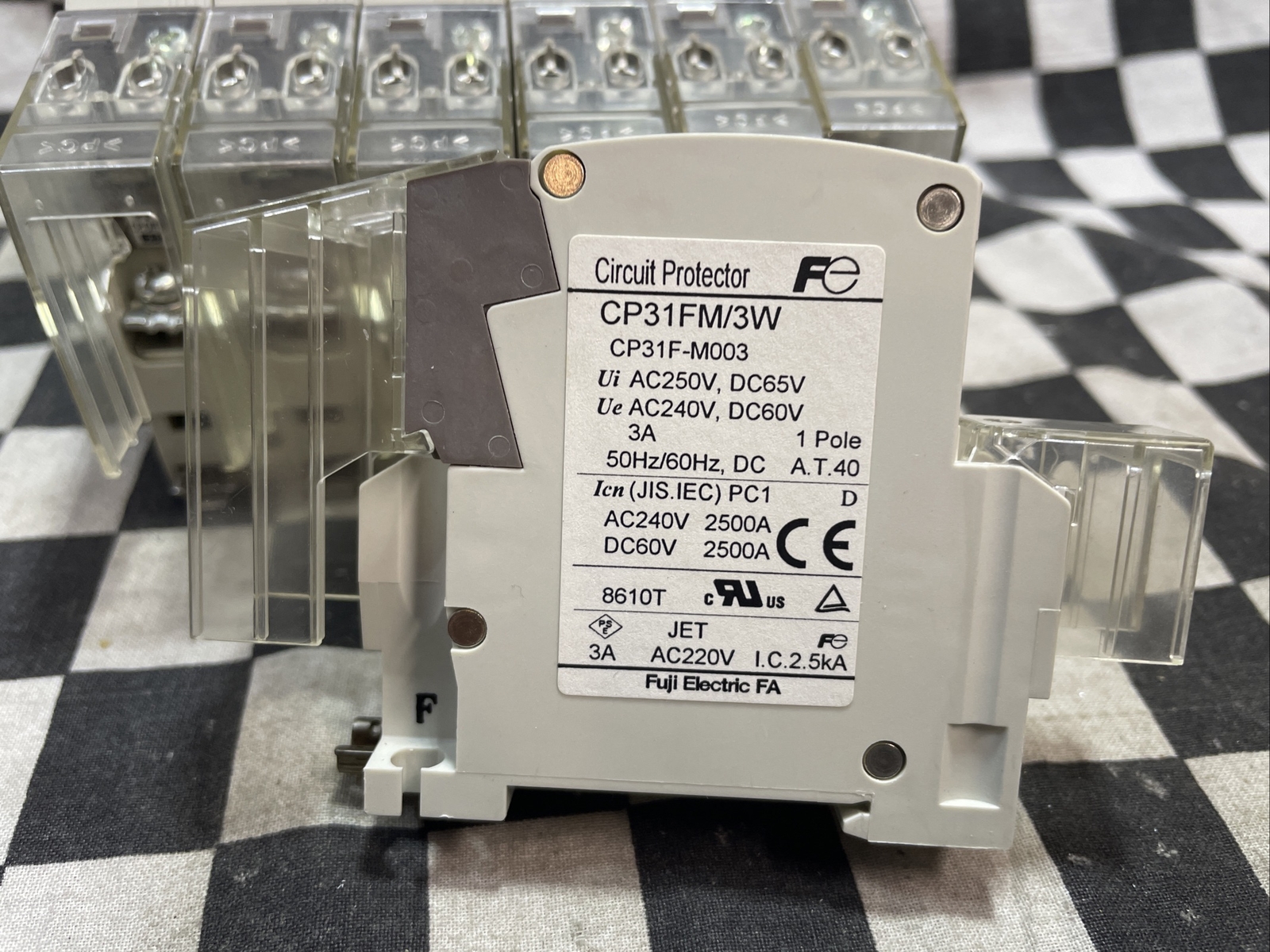 FUJI CP32FM/3W & CP31FM/3W, CIRCUIT BREAKER , LOT OF 9 SHIPSAMEDAY#1630W3