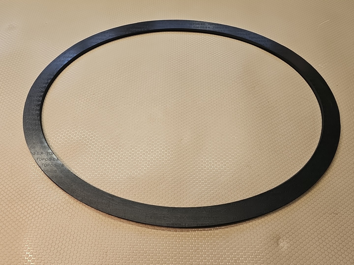 New Topog-E 12-1/2″ x 16-1/2 x 1 – E Elliptical Manhole Gasket