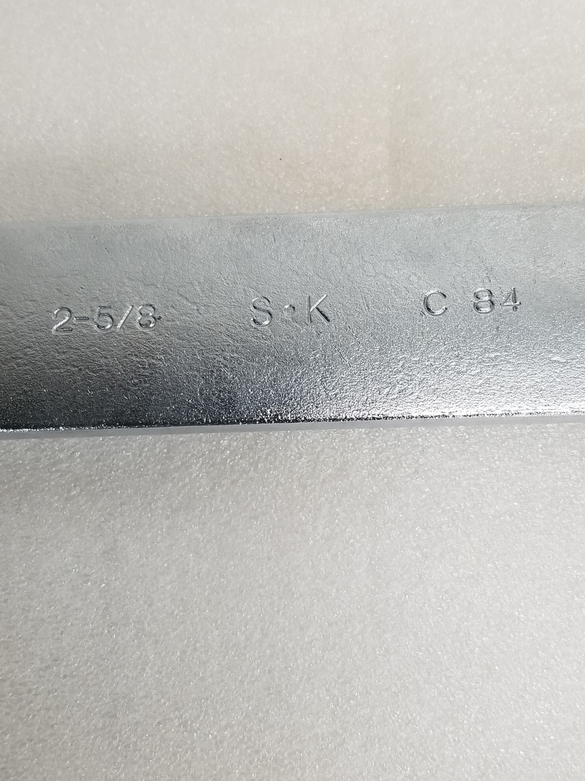 S-K Tools C84 Combination Wrench 2-5/8″ SurGrip 12-Point 32″-OAL Made in USA