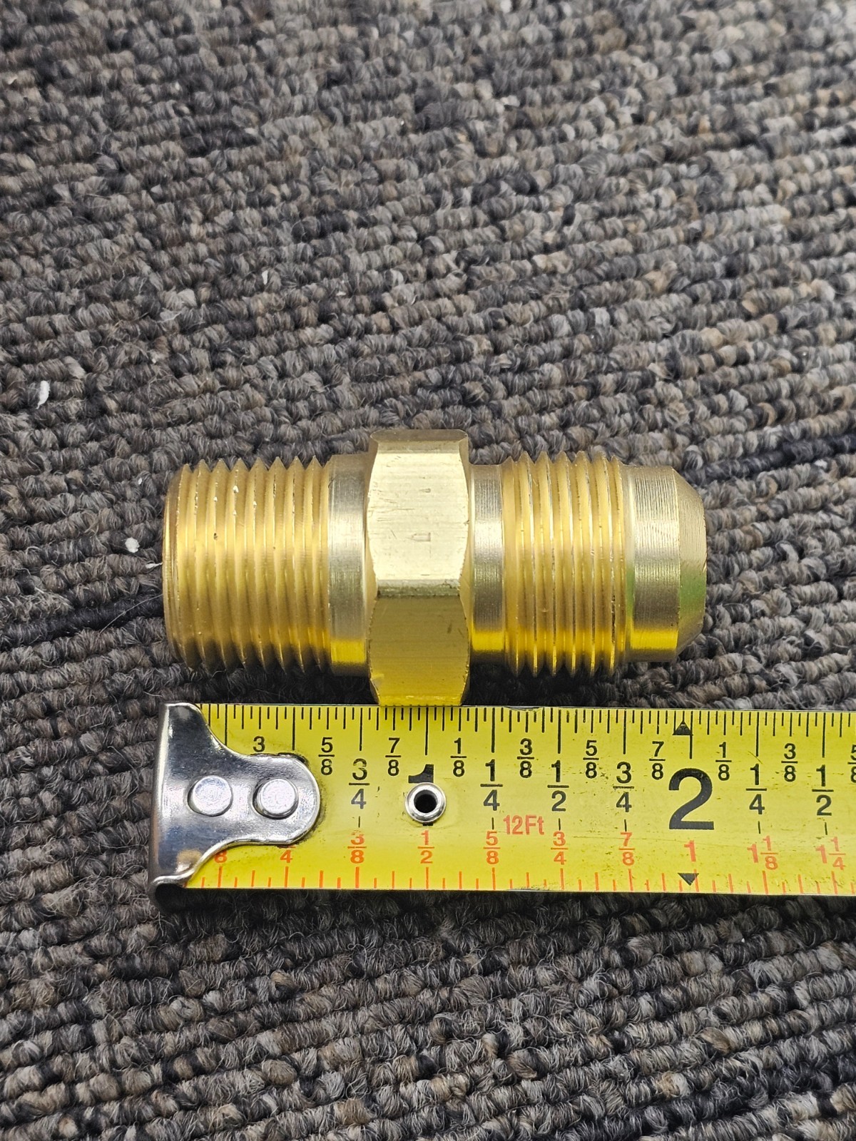 Western Enterprises F-43 Brass SAE Flare Adapter CGA-440 to 1/2″ NPT Male