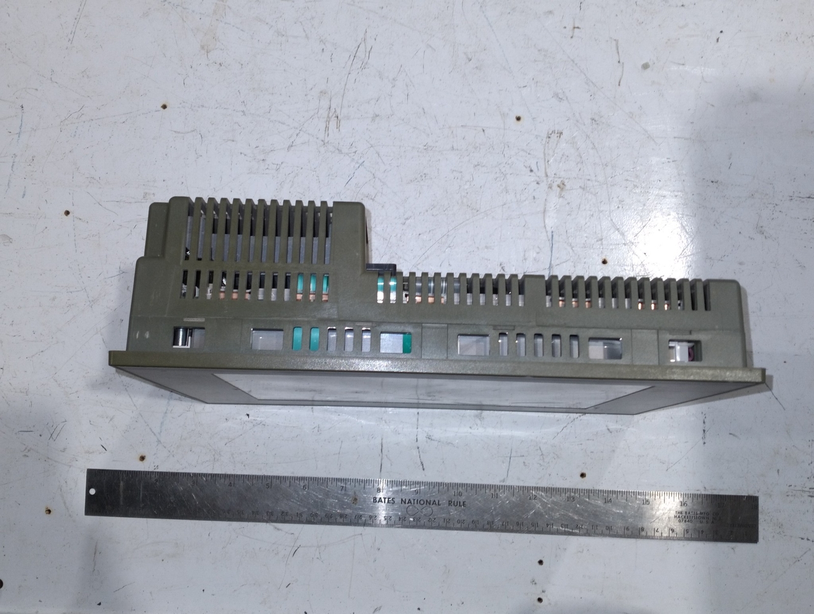 TELEMECHANIQUE MAGELIS MODICON XBTF034610 24V