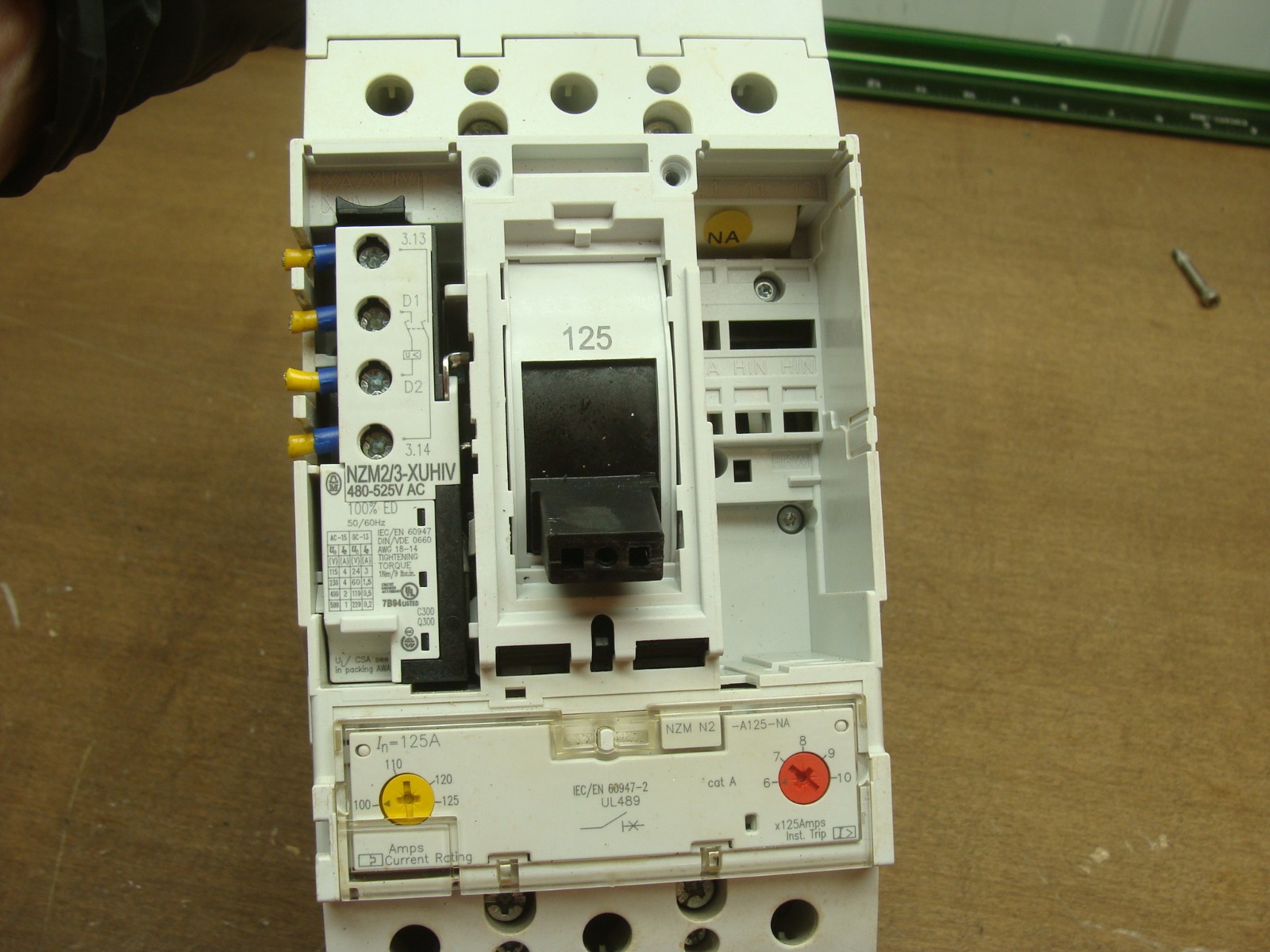 MOELLER 125A CIRCUIT BREAKER NZM2/3-XUHIV 280-525VAC