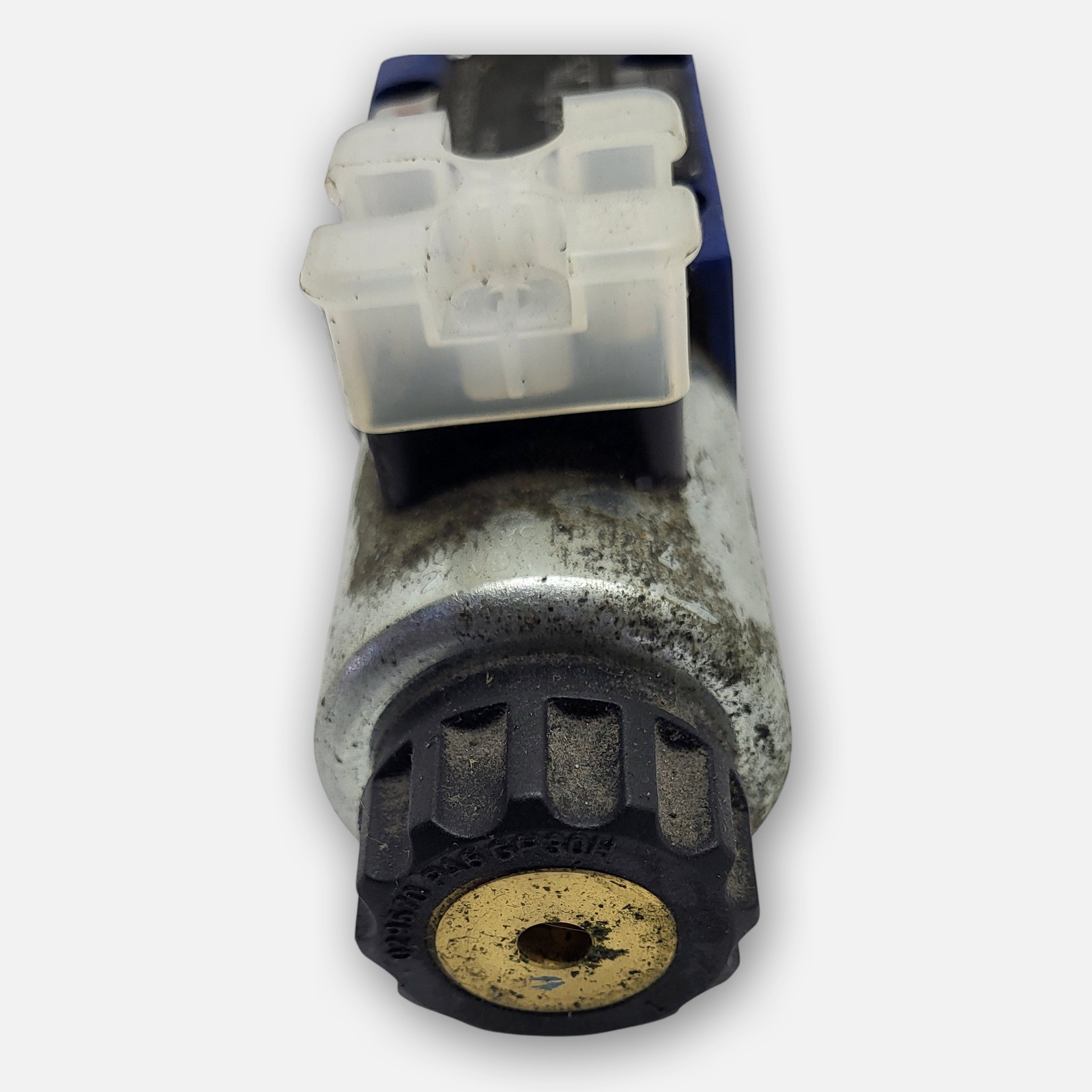 REXROTH R900568233 HYDRAULIC VALVE 4WE6W62/EG24N9K4