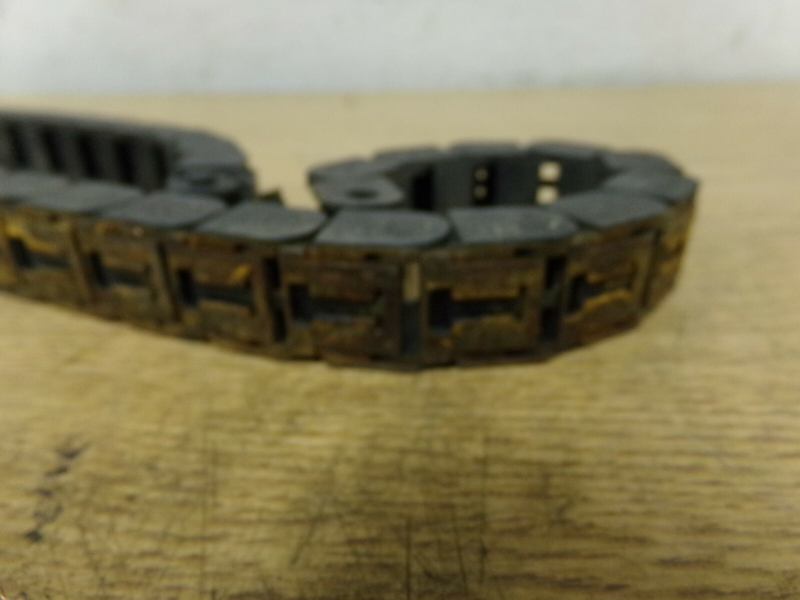 Isus 07.16.016 Plastic Chain approx 26 1/4 Long *FREE SHIPPING*