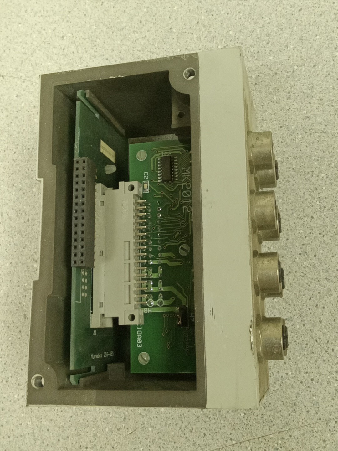 Numatics 256-665 256-657B 239-1317 16-INPUT SOURCE