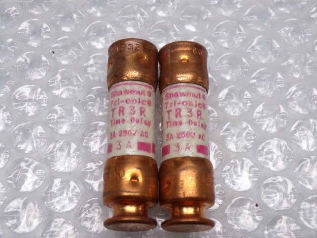 SHAWMUT TR3R FUSE LOT OF 2 NSNP