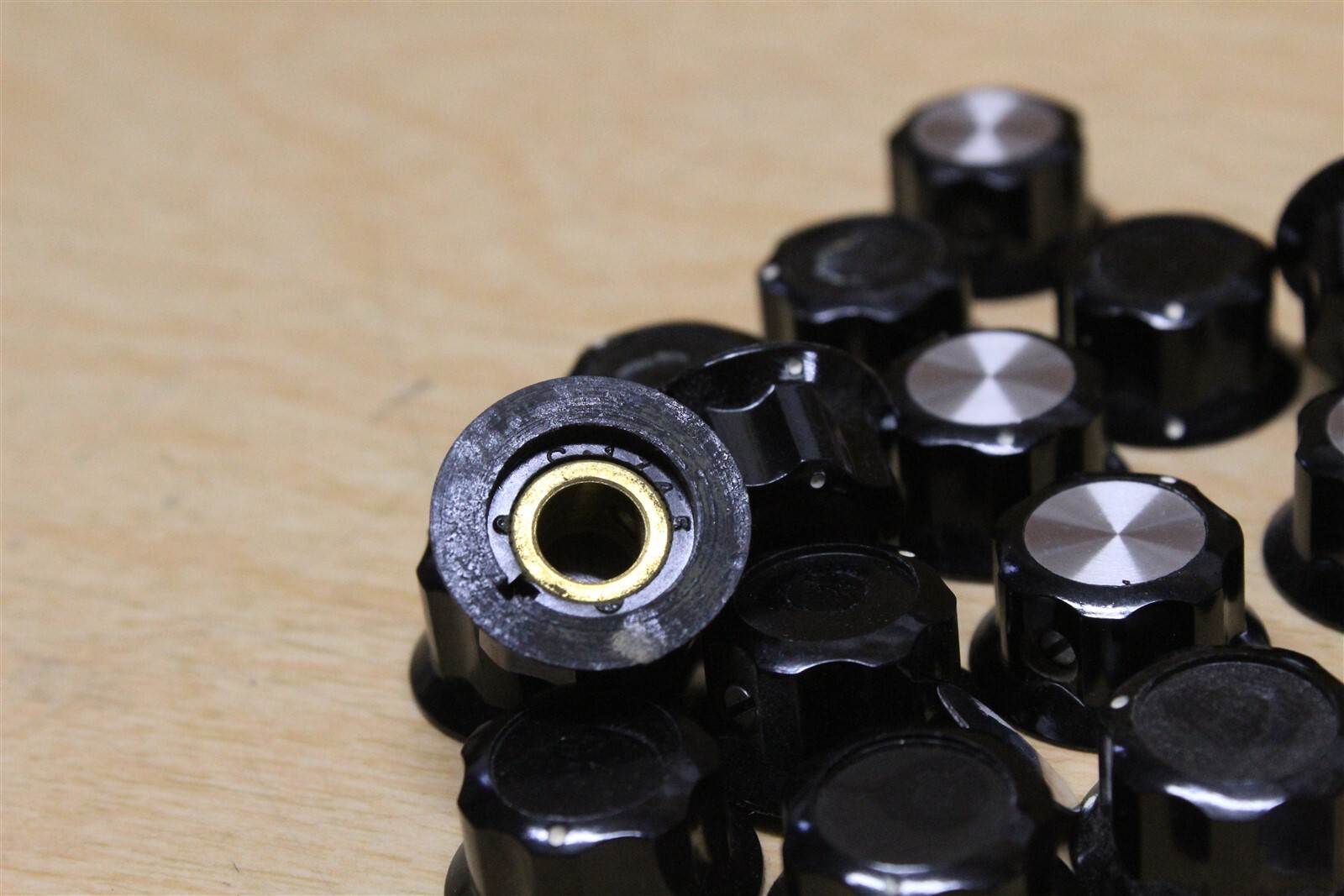Kurz Kasch S-745 Control Knob lot of 16 *FREE SHIPPING*