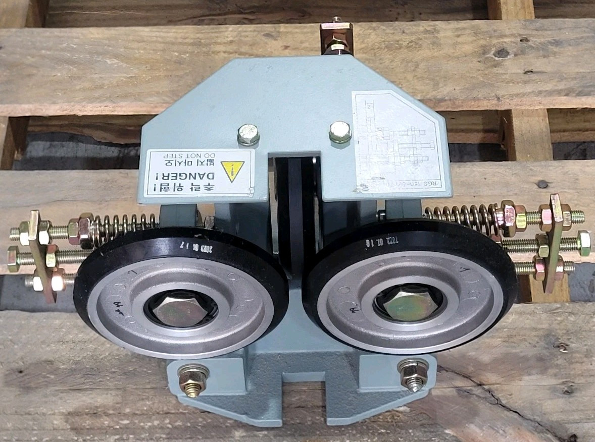 Vertical Express 6″ Elevator Roller Guide Assembly w/Stop Kit 9816528 454FA001