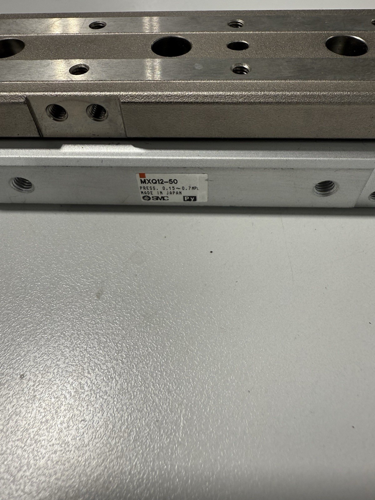*US SELLER* SMC MXQ12-50 MXQ Series Slide Table 12mm Bore 50mm Stroke *NOB*