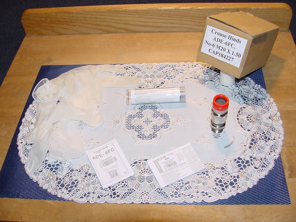 Crouse Hinds ADE-6FC, No 6 M20 X 1.50, CAP184227 Hazardous Area Cable Gland