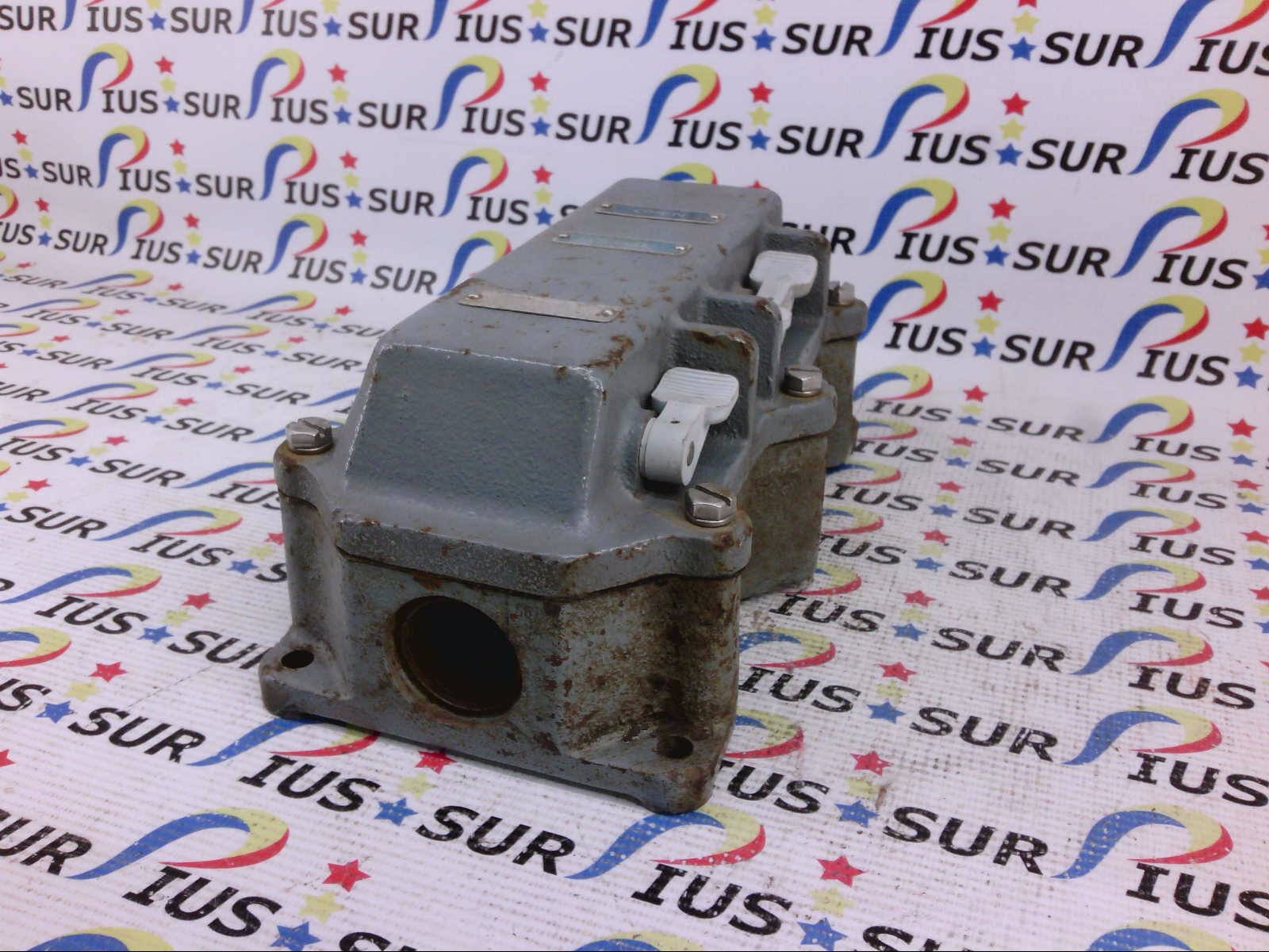 USSP Square D Class: 9001 Type: GW-307 Push Button Control Station