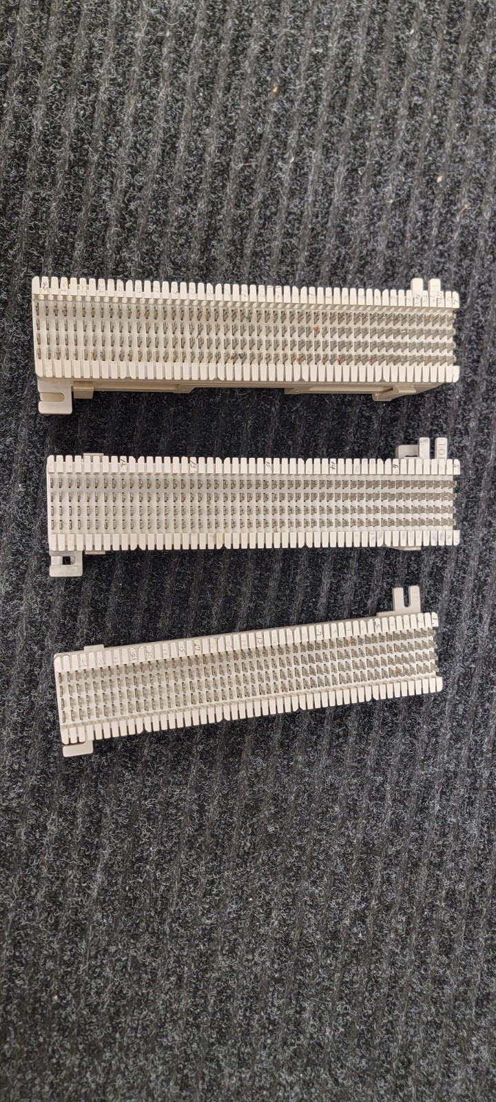 Communication Circuit Siemon 66MI-25. Set of 3 with two stand-off brackets