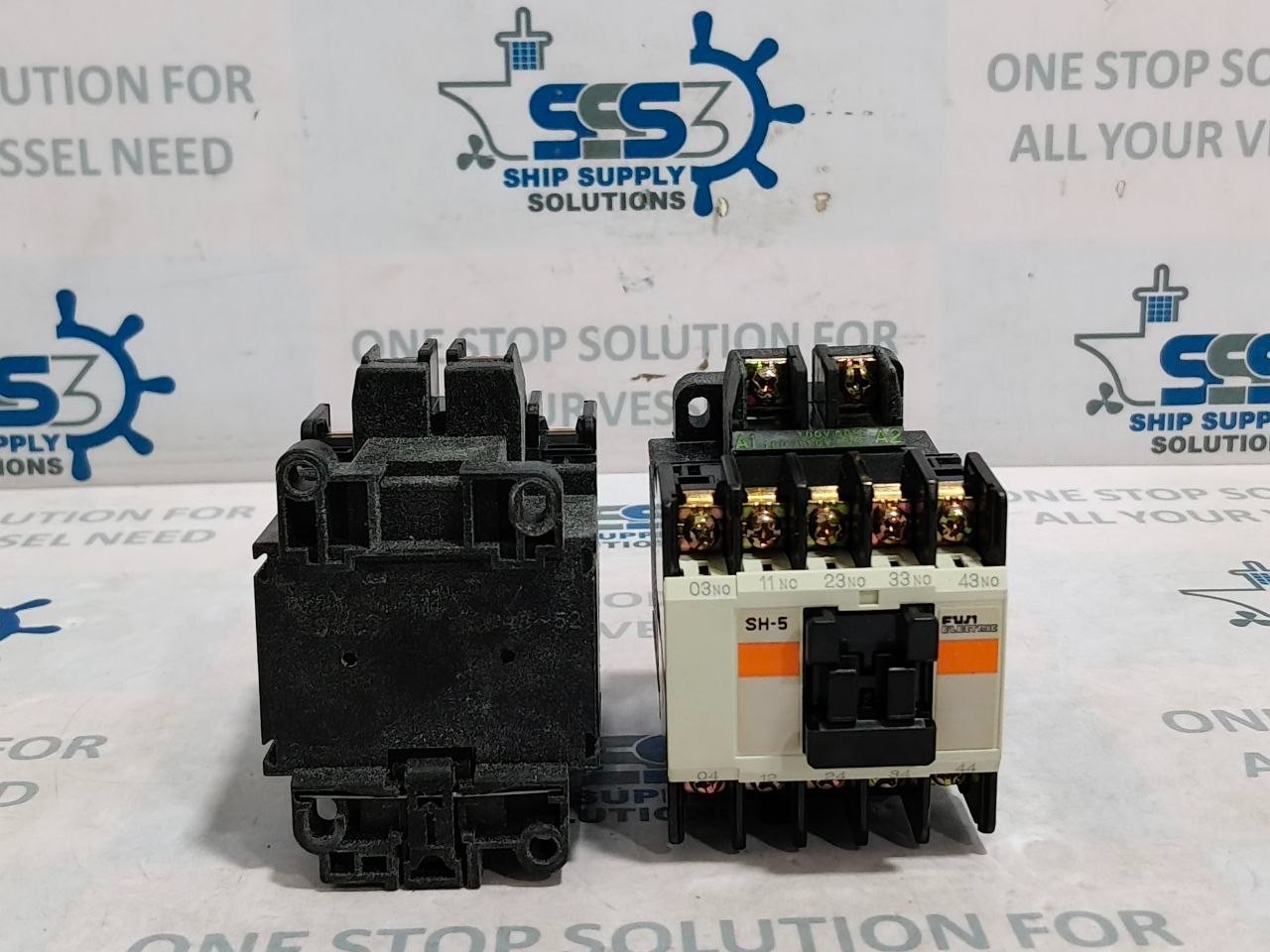 Fuji Electric SH-5 Contactor 100V 50Hz 100-110V 60Hz 10A (Unused New)