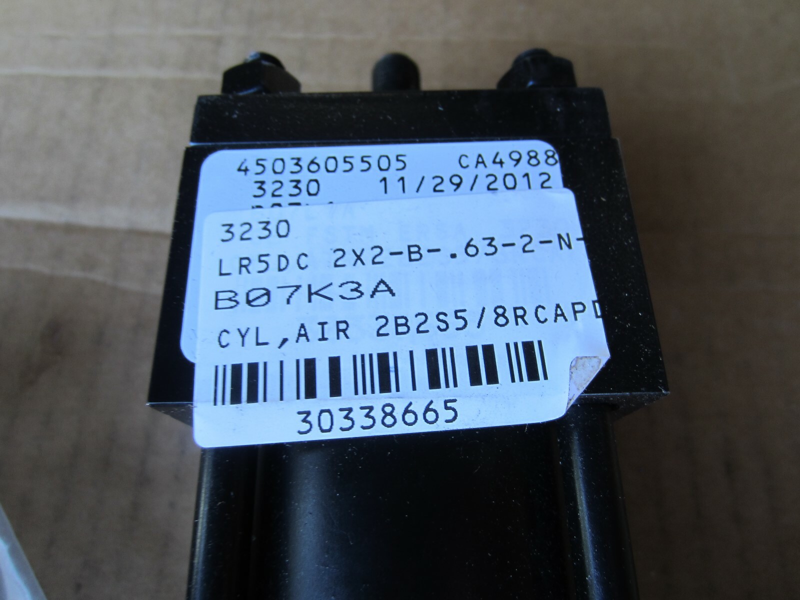 New Eaton Hydro-Line LR5DC-2X2-B-.63-2-N-N-N-1-1 Cylinder