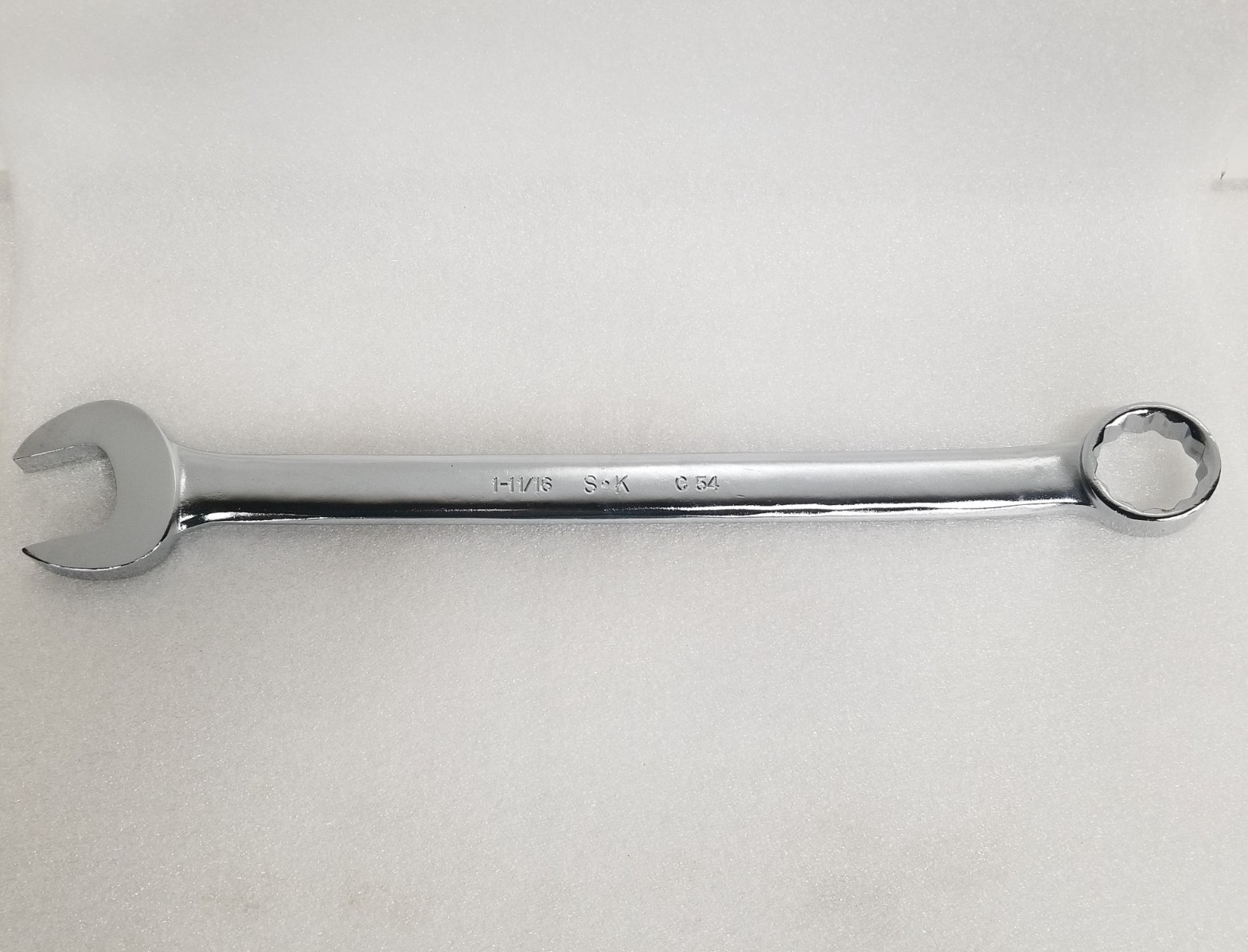 S-K Tools C54 Combination Wrench SurGrip 12-Point 1-11/16″ Made in USA