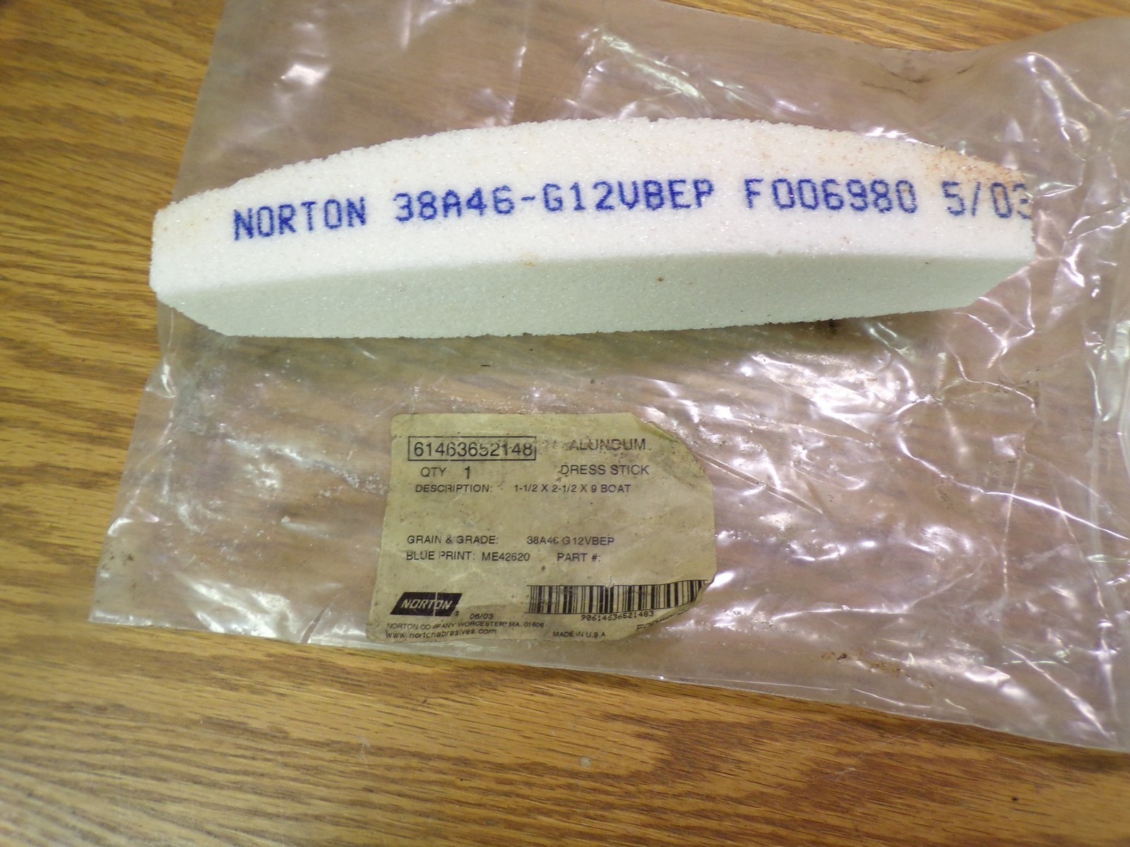 NEW Norton 61463652148 1-1/2″ x 2-1/2″ x 9″ Boat Dress Stick *FREE SHIPPING*