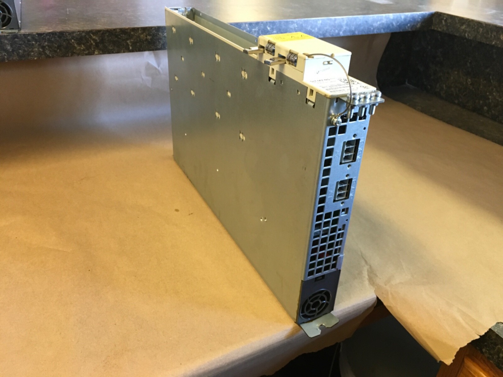 SIEMENS 6SN1123-1AB00-0AA2 SIMODRIVE LT-MODUL 2X15A