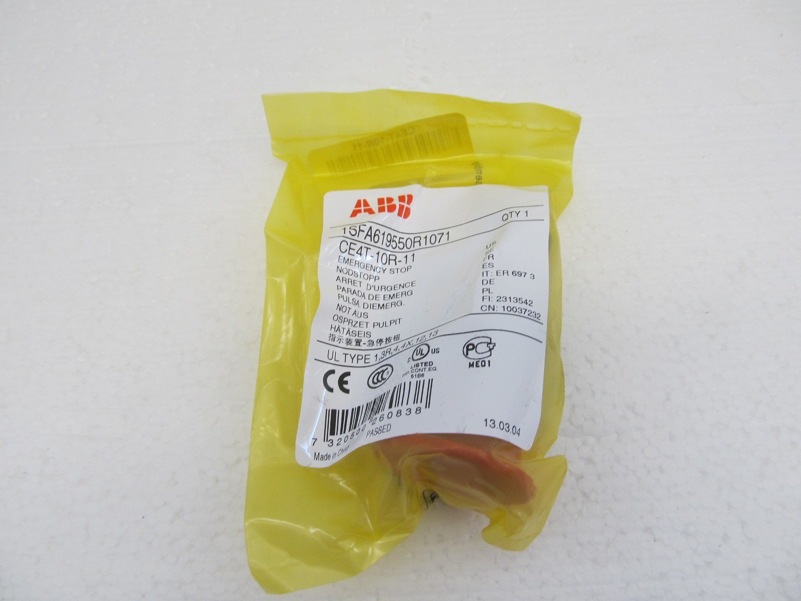 ABB 1SFA619550R1071 E-Stop Emergency Stop Button CE4T-10R-11 NEW SEALED