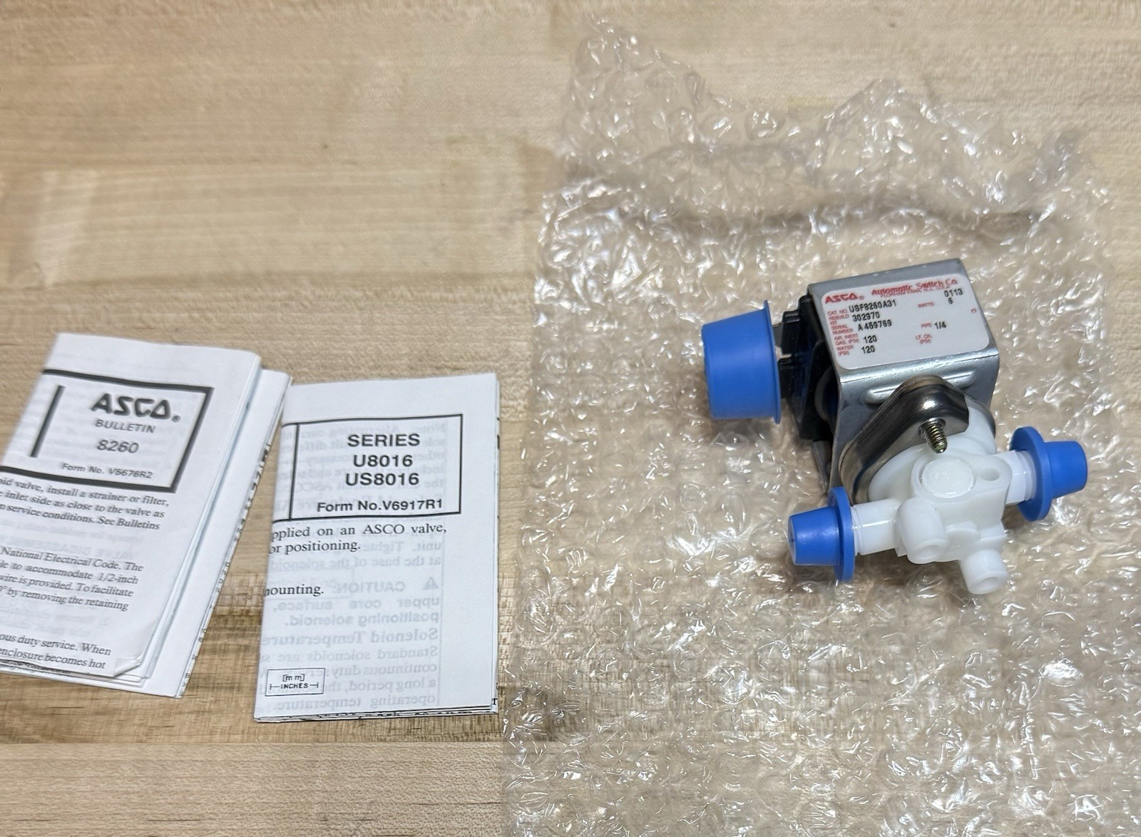 ASCO Red-Hat Solenoid Valve USF8260A31 New w/Box