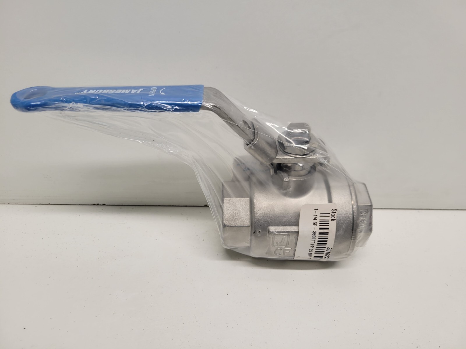 NEW OLD STOCK! JAMESBURY 1-1/4″ SS BALL VALVE CF8M 1000-CWP 6F3600TTB