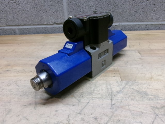 TOYOOKI HD1-2W-BgA-025A-WYD SOLENOID DIRECTIONAL VALVE