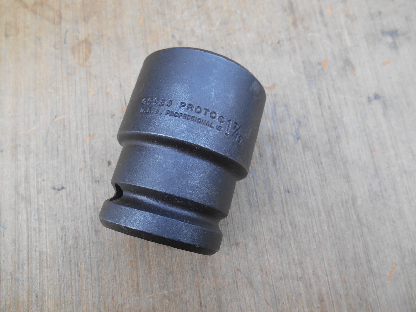Proto 09925 1 9/16″ No. 5 spline drive socket, New