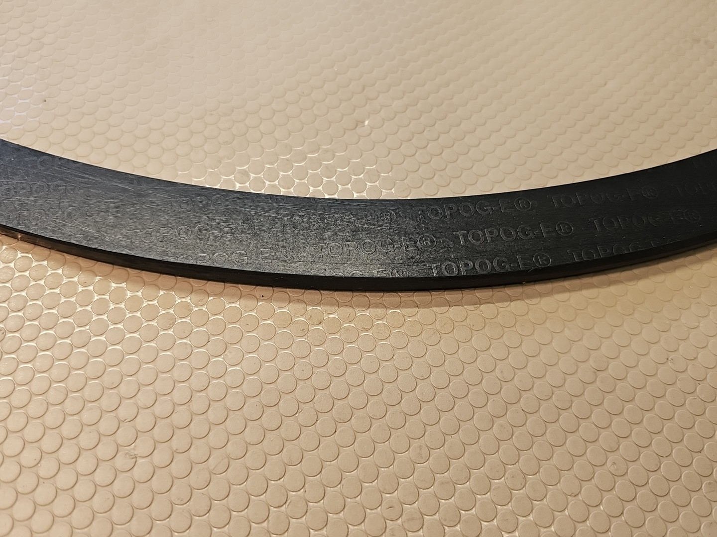 New Topog-E 12-1/2″ x 16-1/2 x 1 – E Elliptical Manhole Gasket