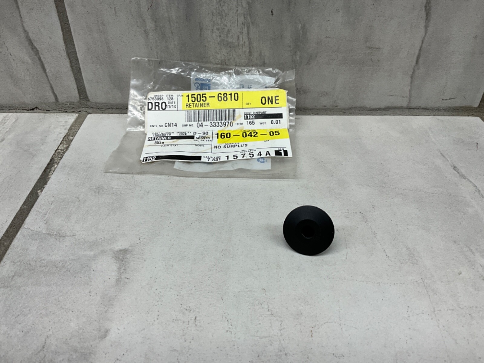 OEM GM AP20362 Bumper Fascia Retainer 15056810 and Automobile/Automotive
