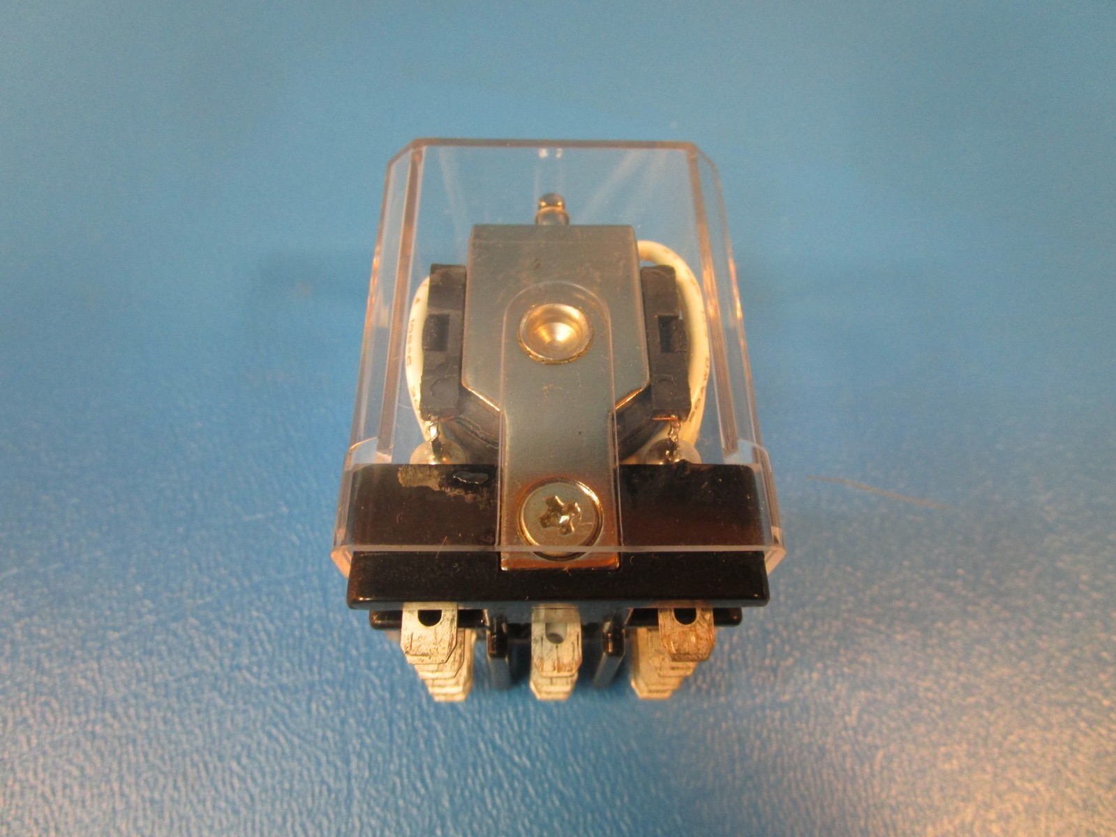 Dayton 5X841M, RELAY, 10AMP, COIL 120VAC, 3PDT, 277VAC/30VDC, 11PIN