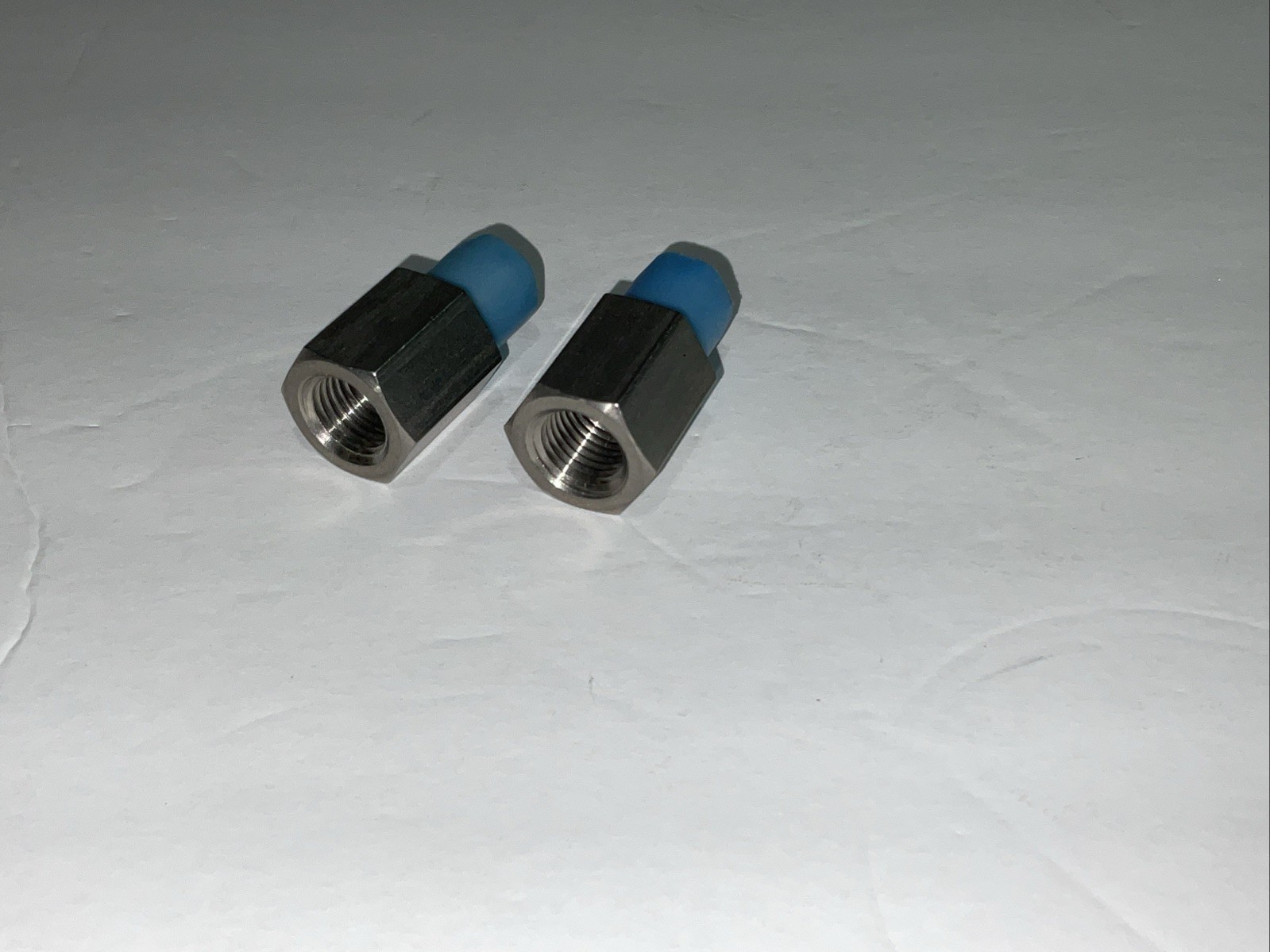 1-Swagelok Cajon SS-4-AG-4 1/4” Female NPt X 1/4” Male NPT A=1.45”