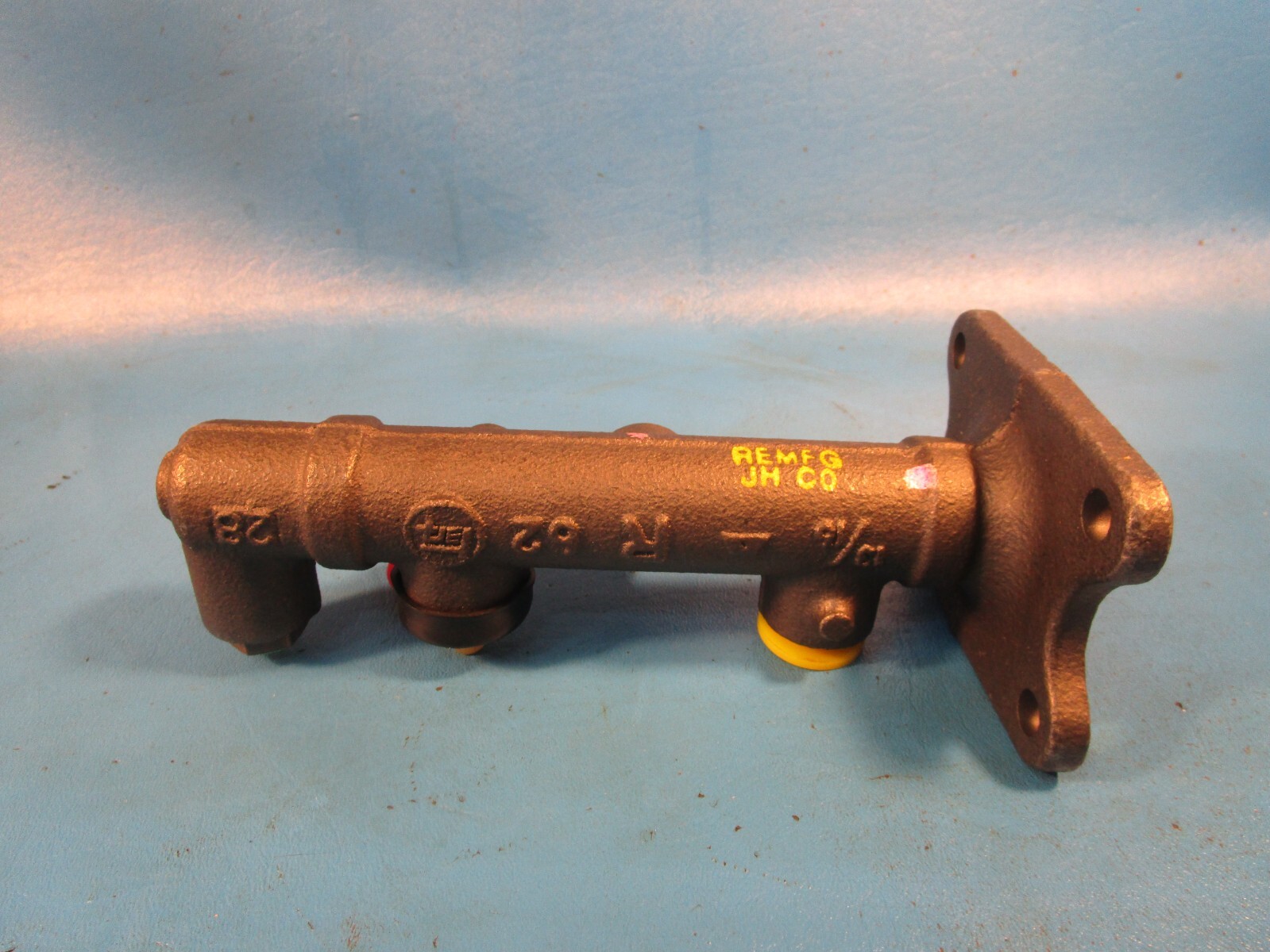 Re-manufactured Bendix R11875 Master Brake Cylinder