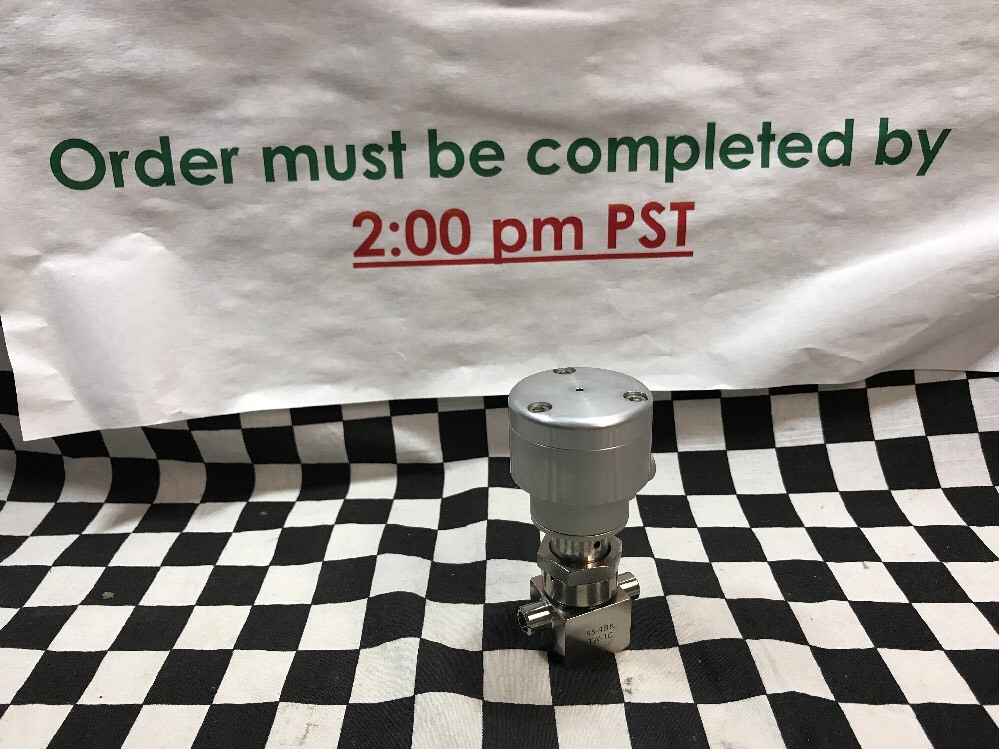 SWAGELOK Bellows Sealed Valve, SS-4BK-TW-1C, SS4BKTW1C, #130Z36 Box A