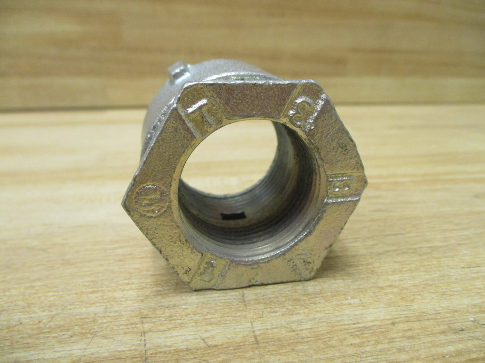 Thomas And Betts 675AL Conduit & Cable Connector